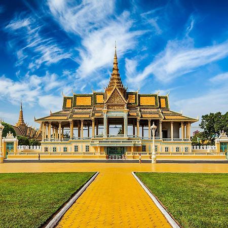 Galaxy Rs Hotel Phnom Penh Eksteriør billede