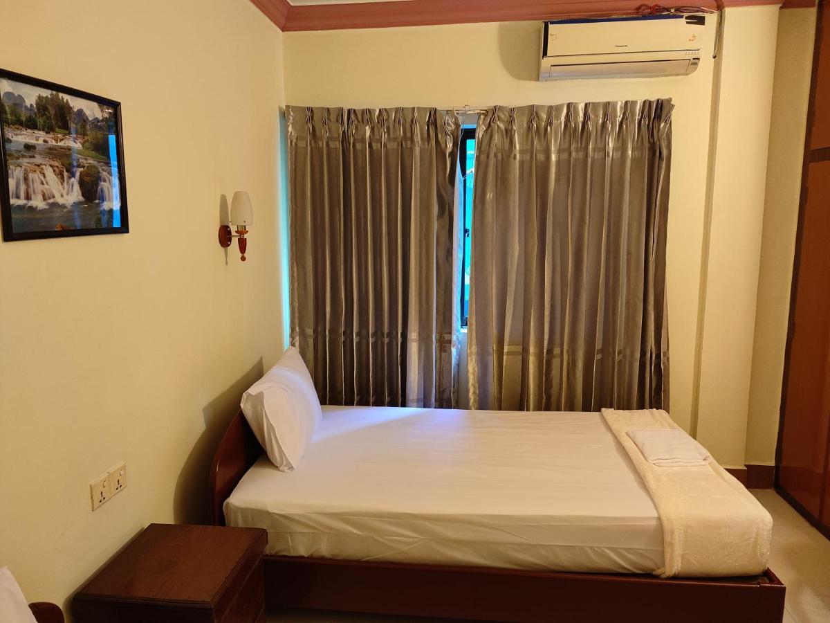 Galaxy Rs Hotel Phnom Penh Eksteriør billede