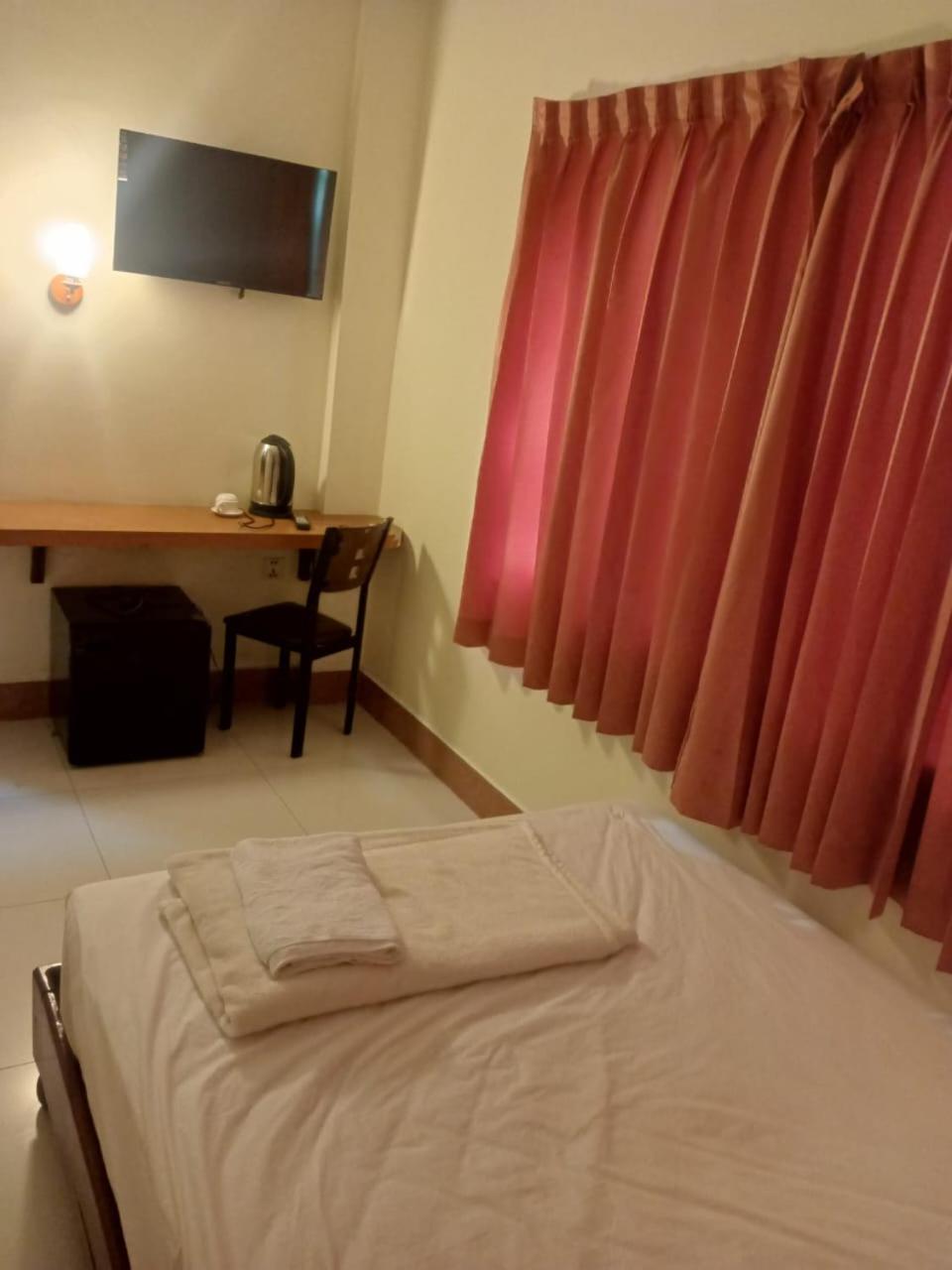 Galaxy Rs Hotel Phnom Penh Eksteriør billede