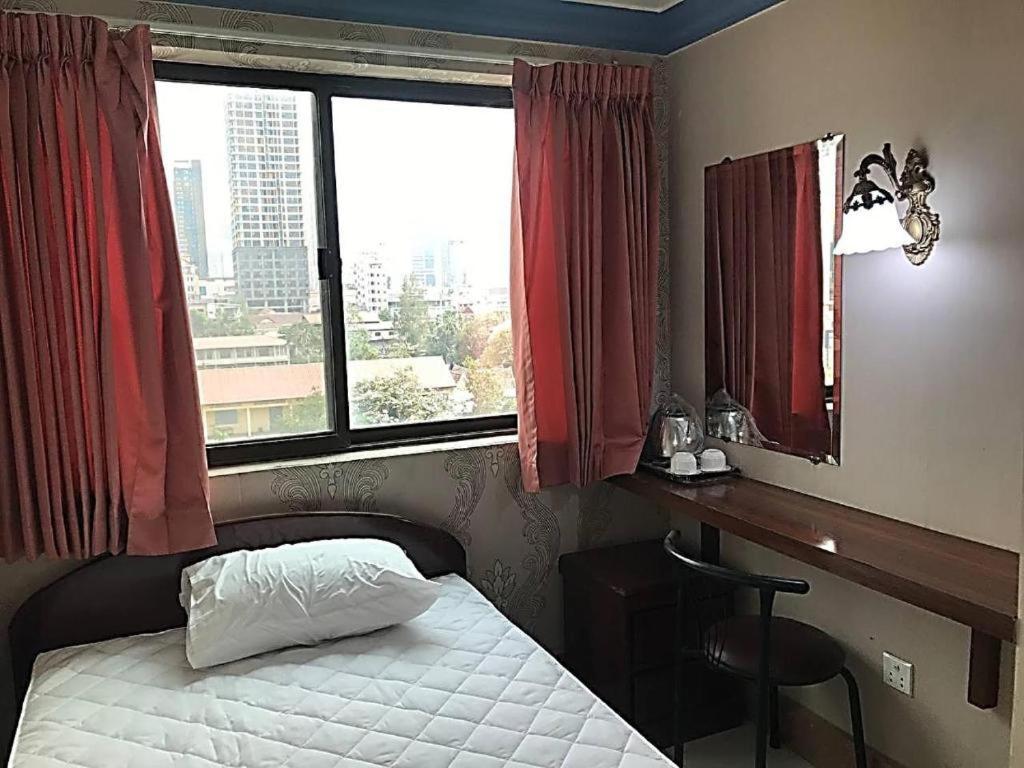 Galaxy Rs Hotel Phnom Penh Eksteriør billede